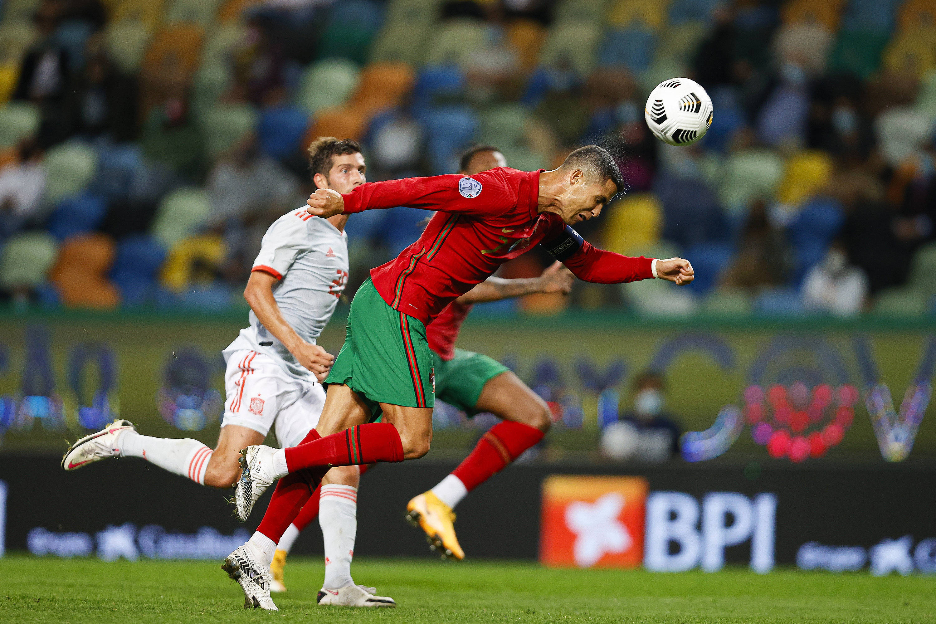 葡萄牙战平德国，居首困境愈演愈烈(葡萄牙和德国的战绩)